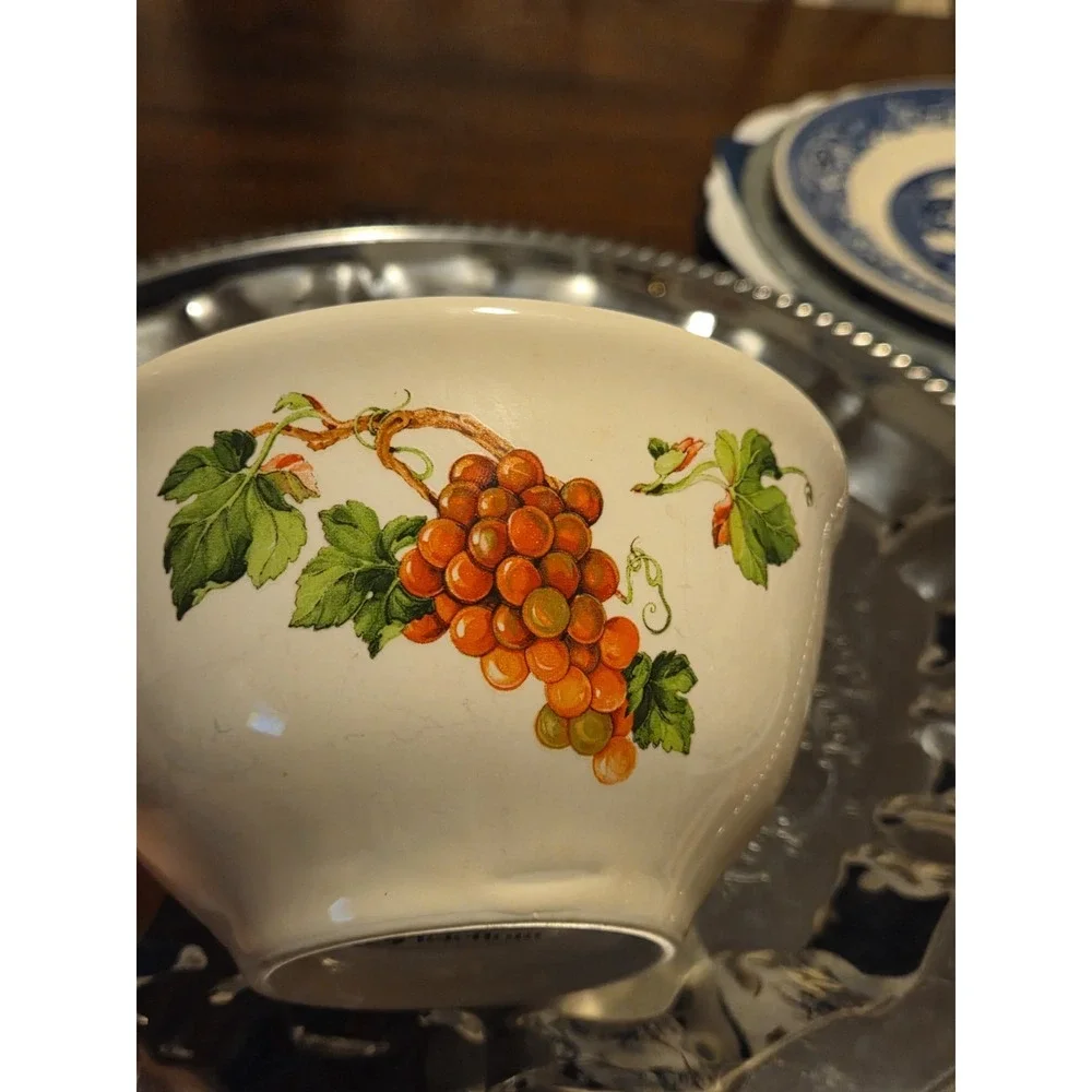 Vintage Teleflora Buttercream w/Red Grape Bowl: 1984 Portugal Ceramic